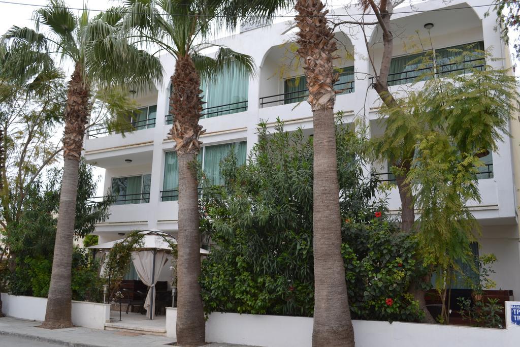 Marianna Hotel Apartments Limasol Buitenkant foto