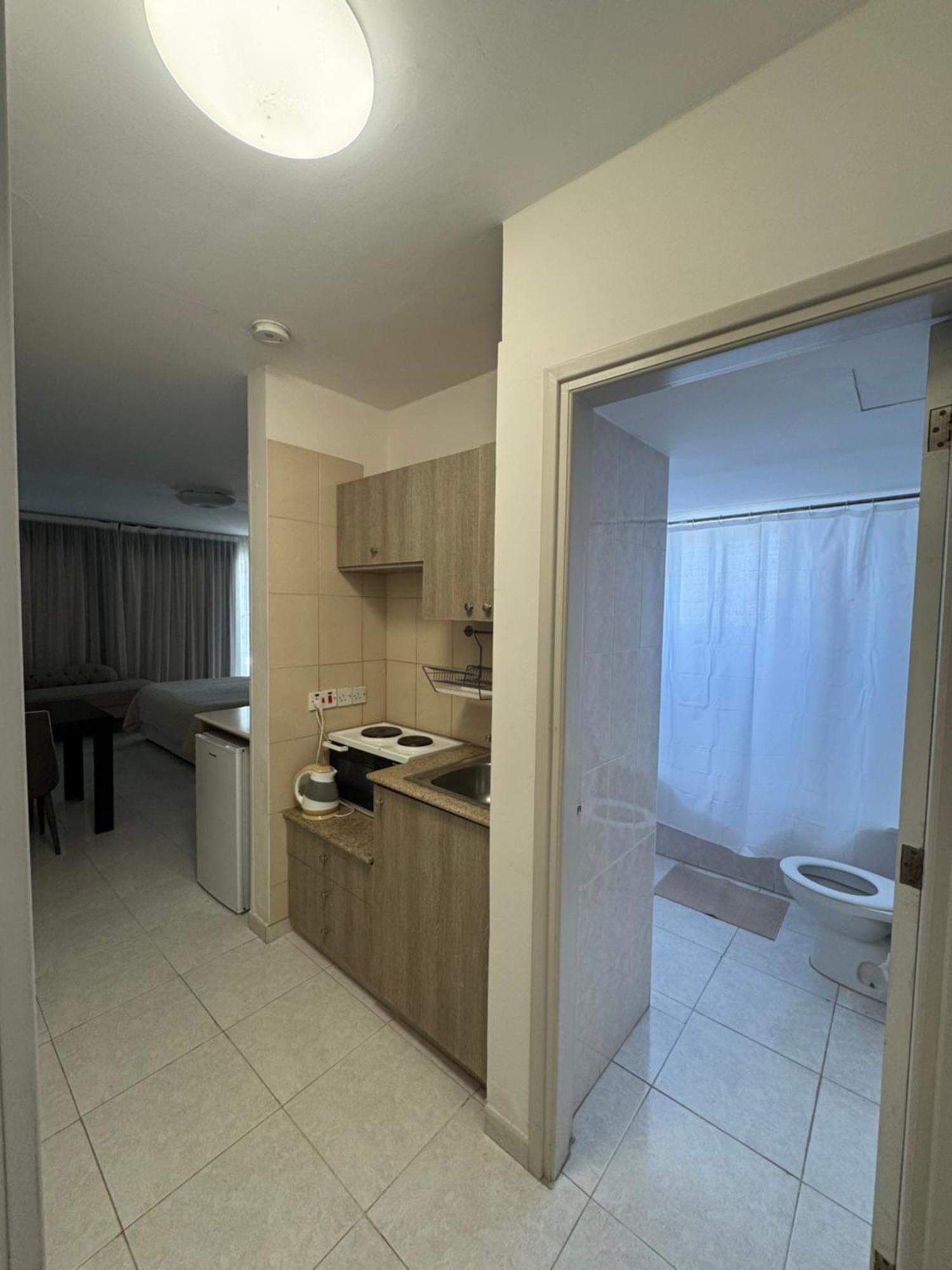 Marianna Hotel Apartments Limasol Buitenkant foto