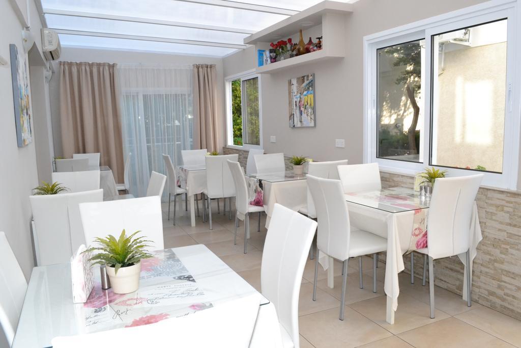 Marianna Hotel Apartments Limasol Buitenkant foto